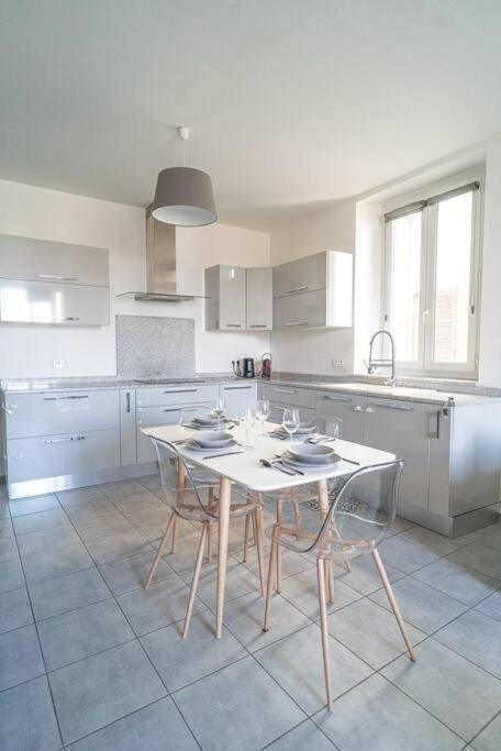 Appartement T4 Vue Mer Proche Gare Et Centre Ville Ajaccio  Ngoại thất bức ảnh