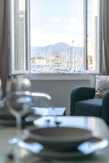 Appartement T4 Vue Mer Proche Gare Et Centre Ville Ajaccio  Ngoại thất bức ảnh